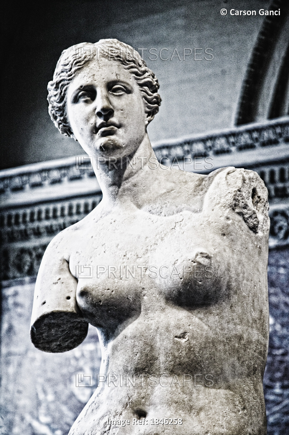 Louvre, Paris, France; Statue Or Venus De Milo